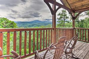Holiday Home room in Gatlinburg Cabin with Hot Tub and Mt Le Conte Views!