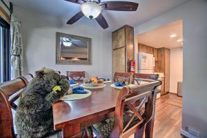 Mammoth Lakes Condo, Walk to Shuttle and Village