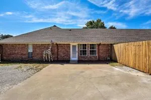 Granbury Studio - 10 Mins From Town and The Lake! - غرانبوري