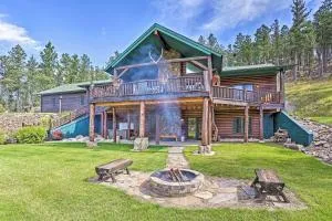 Black Hills Cabin Hot Tub, Fishing Pond and Deck - Custer