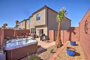 Townhome with Hot Tub, Close to Zion Natl Park!