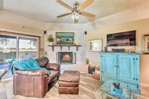 Abilene Home with BBQ and Pvt Yard, 1 Mi to ACU! - Lawn