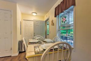 Beech Mountain Home with Covered Deck, Near Skiing!