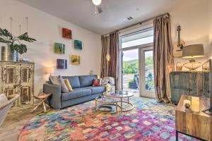 Walkable Downtown Asheville Condo with Balcony