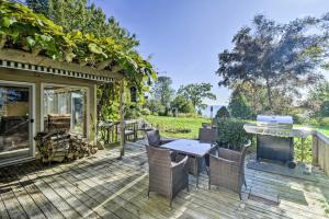 Deck and Fire Pit Waterfront Lake Michigan Escape