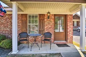 Holiday Home room in Charming Oxford Home about 1 Mi to Ole Miss Campus