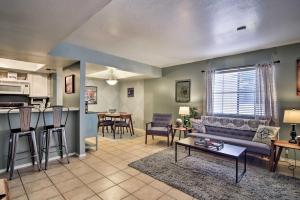 Phoenix Condo with Furnished Patio 3 Mi to Old Town