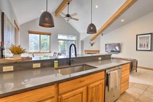 Riverfront Silverthorne Condo Near Skiing!