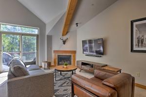 Riverfront Silverthorne Condo Near Skiing!