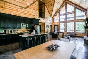 Pinot in the Pines Cabin