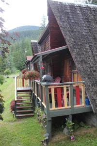Sunny Bluffs Chalets