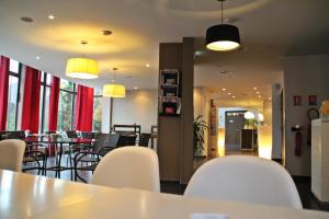 Hotels Kyriad Charleville Mezieres : photos des chambres