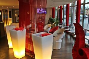 Hotels Kyriad Charleville Mezieres : photos des chambres