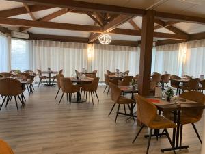 Hotels Hotel Au Relais des Lilas : photos des chambres
