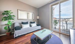 You Stylish City Center Apartments