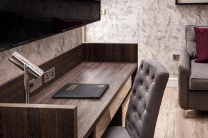 Signature Suites