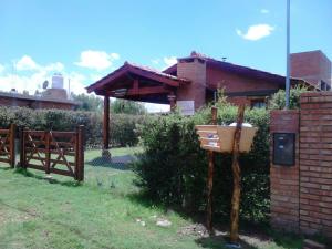 Cálidas Cabañas Las Piedras 2 , Villa Cura Brochero con wi fi