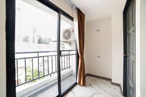 RoomQuest Sukhumvit36 BTS Thonglor