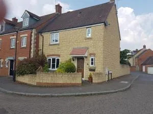 Siobhan's abode 2 Deluxe doubles n large single NO PETS - Leigh