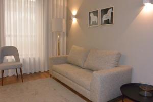 LF Porto Camélia Deluxe Apartment, by Flat in Porto
