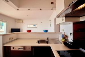 Sandy Beach Apartments