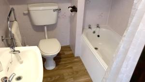 Hayloft Cottage - Dog Friendly With Private Garden