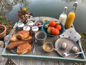 Maisons de vacances Le Moulin Haut Gites, Bien-Etre et Permaculture : Appartement Deluxe