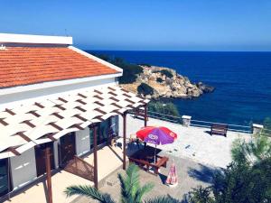 SEA & SKY Bungalows Escape Beach Guest Rooms - Ubytování bez kategorie ve městě Kyrenia