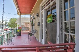 Holiday Home room in Updated Garden District Home - Walk to Magazine St