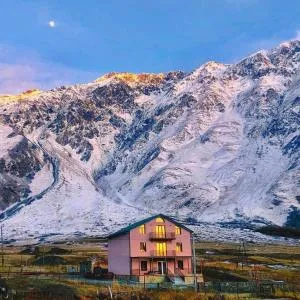 Hotel Diamond Kazbegi - 卡兹贝吉
