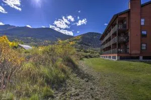 Walk to Main St Frisco Condo with Community Pool! - Masontown