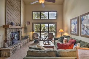 Holiday Home room in Townhome with Mtn Charm and Shuttle Walk to Ski Lift!