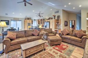 5 Mi to Hot Springs Condo in Pagosa Springs!