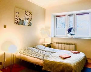 50 m to metro Ratusz Arsenał apt for 3 people