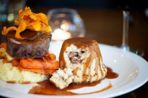 Nevis Bank Inn