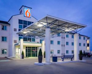 Motel 6-Saskatoon, SK