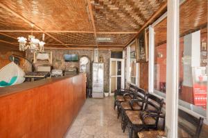 RedDoorz Syariah near Jalan Asahan Pematang Siantar