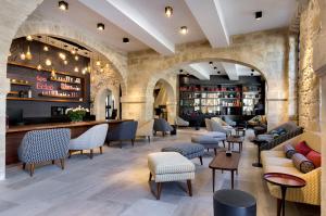 Hotels Boutique Hotel des Remparts & Spa : photos des chambres