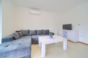 Adria House 