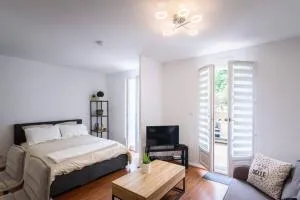 TOP Cosy studio avec Terrasse à 10min Disney-Shopping Vallée - بايلي رومانفيل
