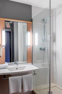 Hotels ibis Quimperle : photos des chambres