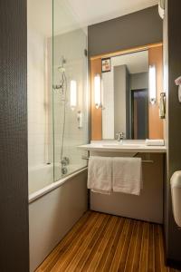 Hotels ibis Quimperle : photos des chambres