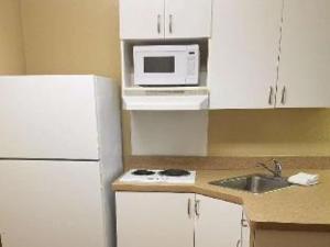 Room #51883012 room in Extended Stay America Suites - Raleigh - RDU Airport