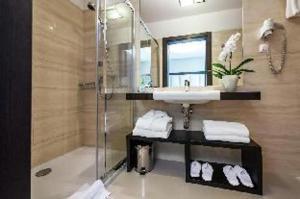 Queen Boutique Hotel