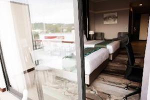 Le Charmé Suites - Subic