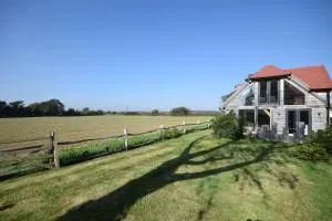 Bosham Lodge Barn - Rowlands Castle