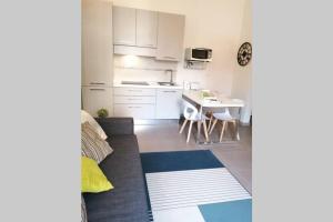 Charming & spacious Florentine home just two mins from tram stop