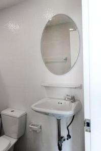 RQ Bangkok Sukhumvit 107 by Collection O