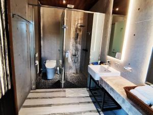 Phòng hướng núi giường đôi (Mountain View Double)