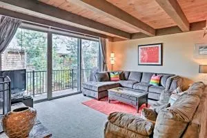 1 Mi to Shore Quiet South Lake Tahoe Condo - 柯克伍德